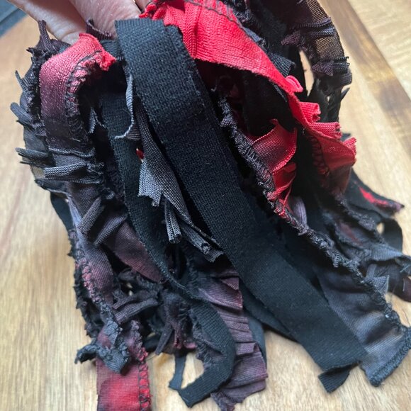 Red Fringe Hair Tie Black Mummy Costume Halloween Ponytail Cheerleader Zombie - Picture 4 of 4